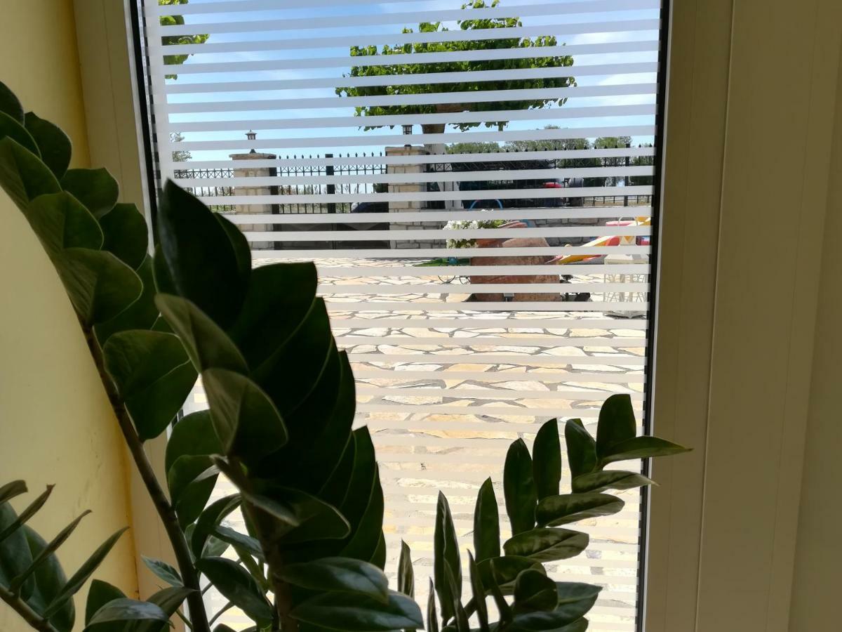 ארטיני Eleftheria'S Apartments מראה חיצוני תמונה